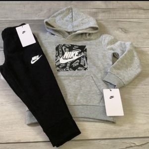 Nike toddler boys gray/ black hoodie & black joggers outfit size 3T( NWT)
